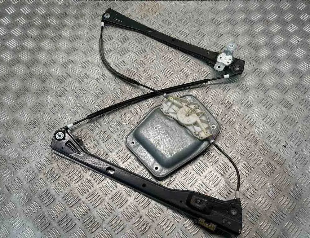 VOLKSWAGEN Golf 5 generation (2003-2009) Стеклоподъемник передней правой двери 1K5837462B 32460199