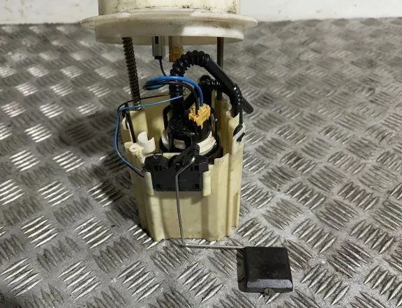 MERCEDES-BENZ E-Class W211/S211 (2002-2009) Топливный насос A2044702294 32951298