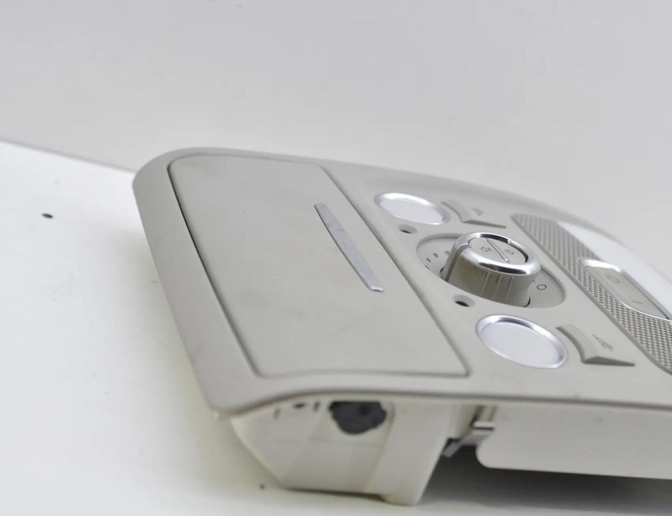 AUDI Q5 8R (2008-2017) Salona apgaismojums 8T0947135H 23167888