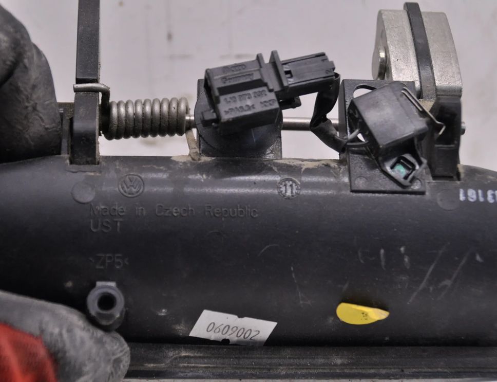 VOLKSWAGEN Caddy 3 generation (2004-2015) Back cover opening handle 1J0973332,2K5827565Q 27769081