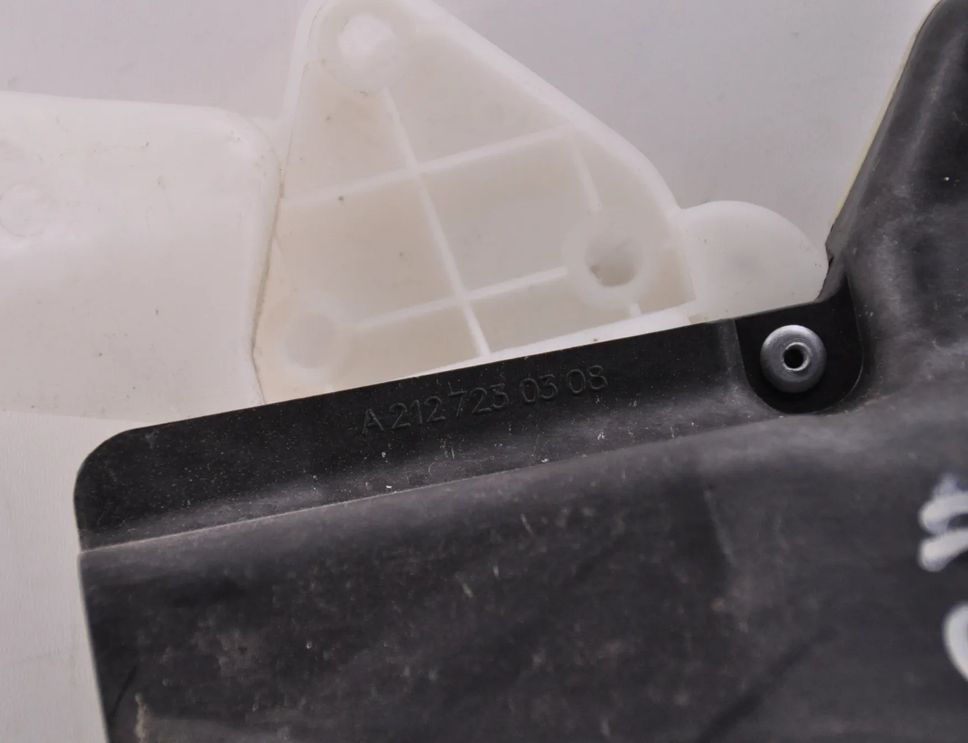 MERCEDES-BENZ E-Class W212/S212/C207/A207 (2009-2016) Priekšējo kreiso durvju slēdzene A2047201535,A2127250308 30725592