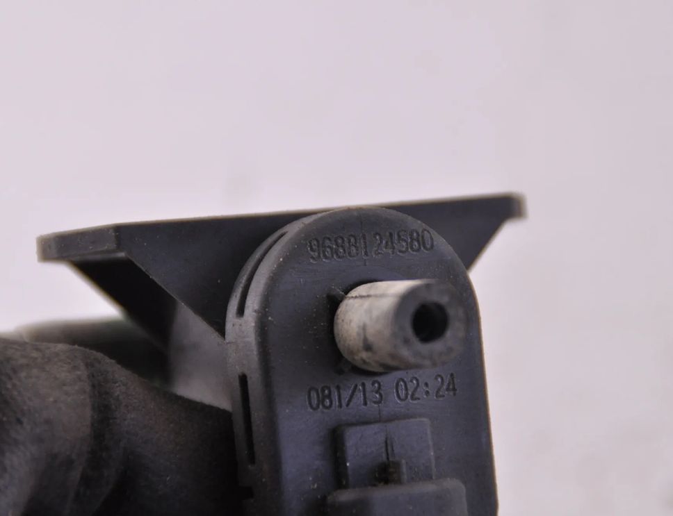 PEUGEOT 508 1 generation (2010-2020) Соленоидный клапан 9688124580 31945012