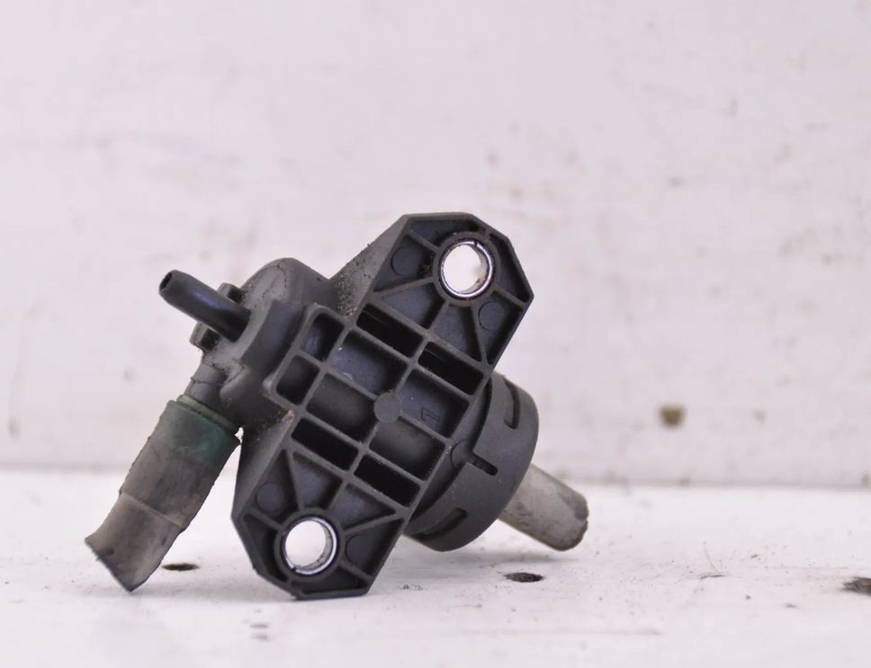 PEUGEOT 508 1 generation (2010-2020) Соленоидный клапан 9688124580 31945012