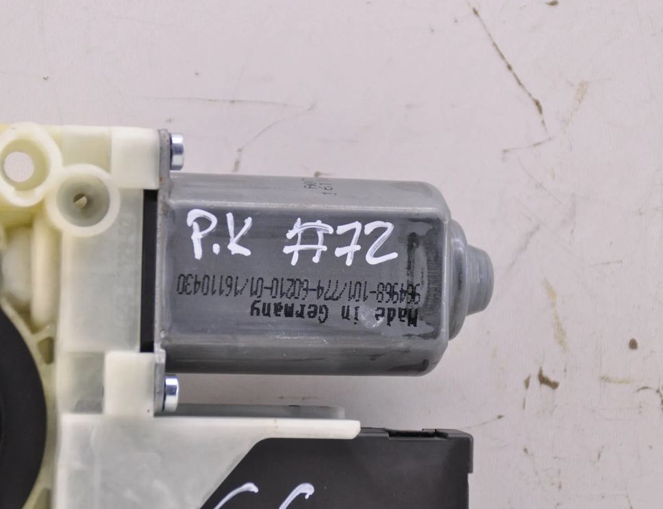 VOLKSWAGEN Golf 6 generation (2008-2015) Priekšējo kreiso durvju logu pacēlāja motorīts 5K0959701D,5K0959793 31966758