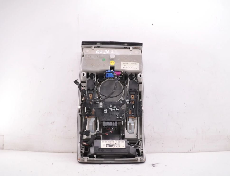 AUDI Q7 4L (2005-2015) Salona apgaismojums 4L0947135F,4F0951177 33040479