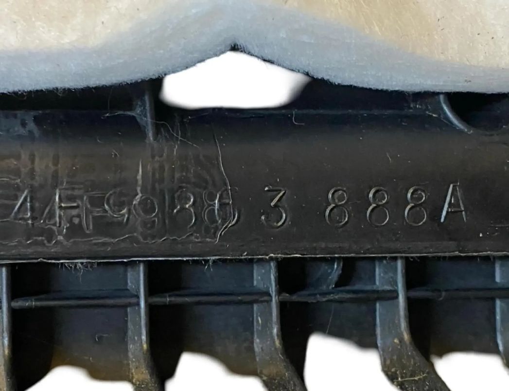 AUDI A6 allroad C6 (2006-2011) Labās puses bagāžnieka apdare 4F9863880B 30137147