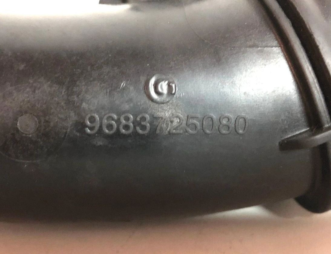 PEUGEOT 508 1 generation (2010-2020) шланг радиатора интеркулера 9683725080 30154365