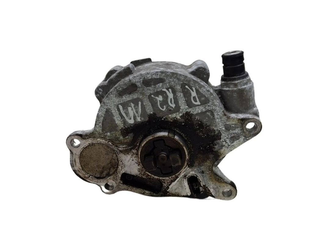 VOLKSWAGEN Passat B7 (2010-2015) Вакуумный насос 03L145100 30154749