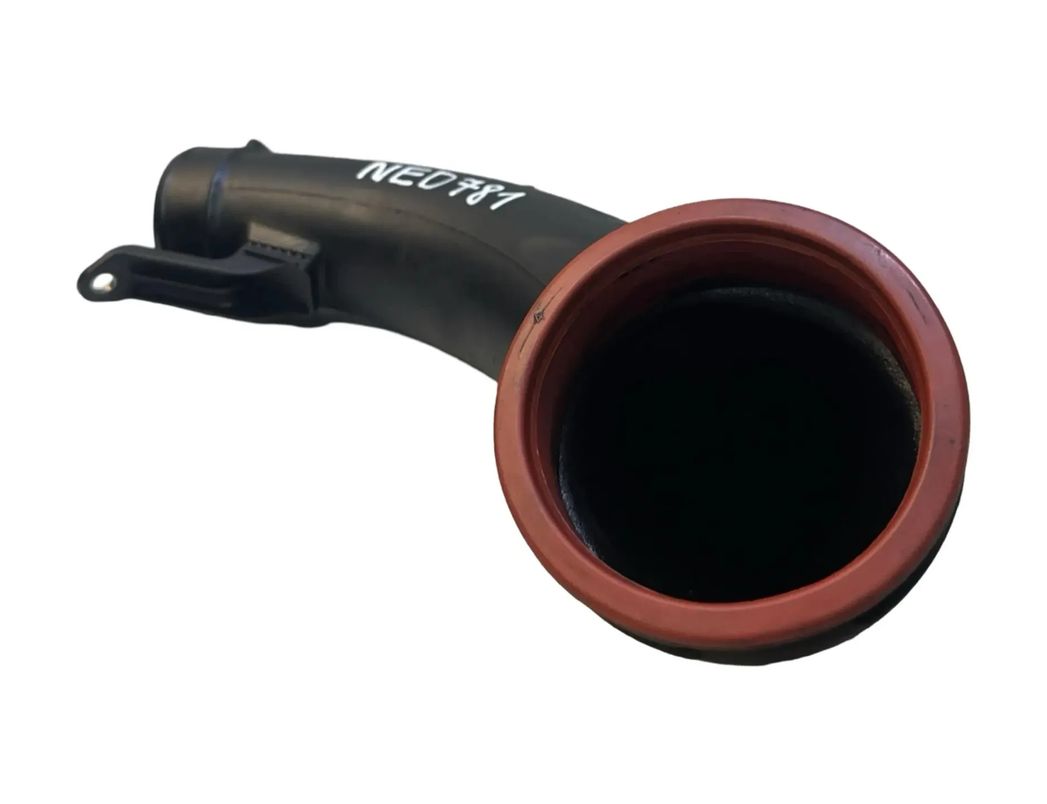 VOLVO V60 1 generation (2010-2020) шланг радиатора интеркулера 30774692 30156162