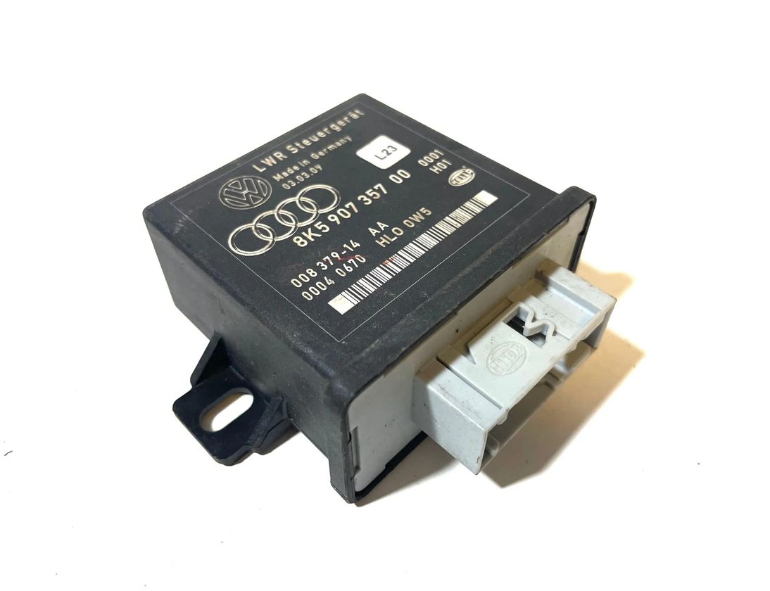 AUDI A4 B8/8K (2011-2016) Lukturu vadības bloks 8K590735700 30159883