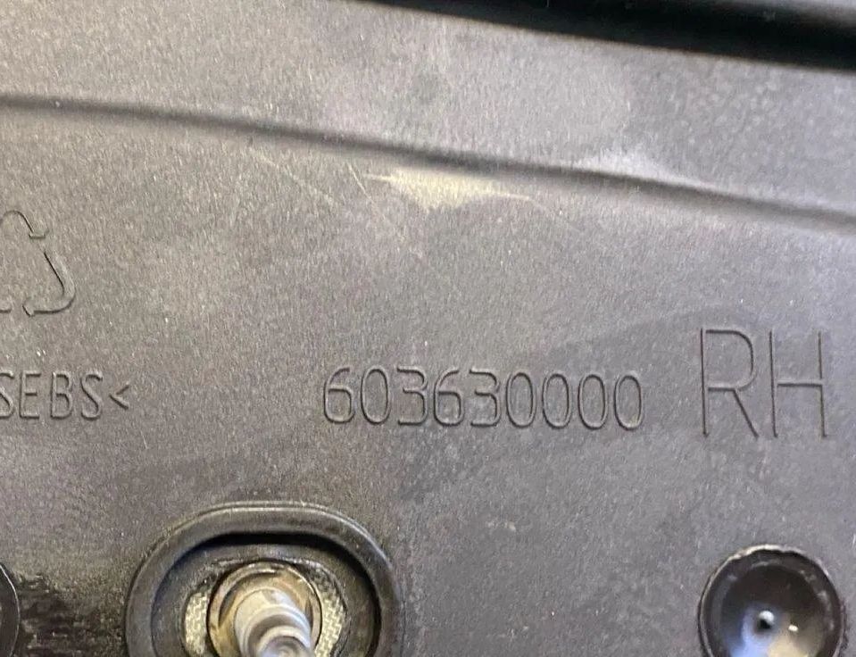 VOLVO XC60 1 generation (2008-2017) SRS переднее правое сиденье 31271168 30614783