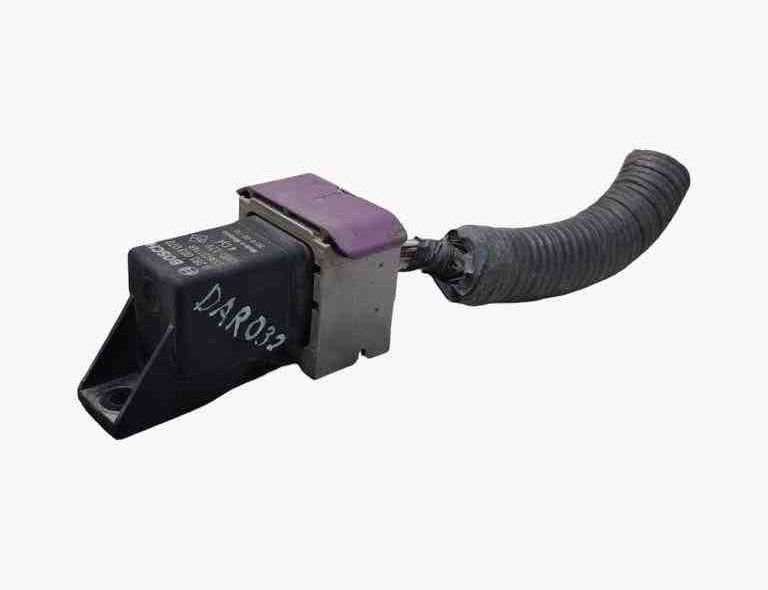 NISSAN X-Trail T32 (2013-2022) Aizdedzes sveces 0281003070 32579392