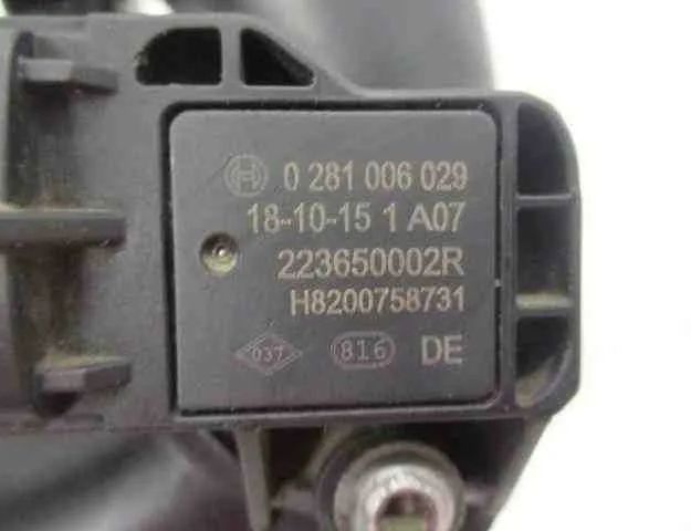 RENAULT Captur 1 generation (2013-2019) шланг радиатора интеркулера 144805243R 32475187