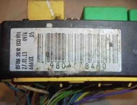 CITROËN C3 Picasso 1 generation (2008-2016) Fuse box 9804848480 32475762