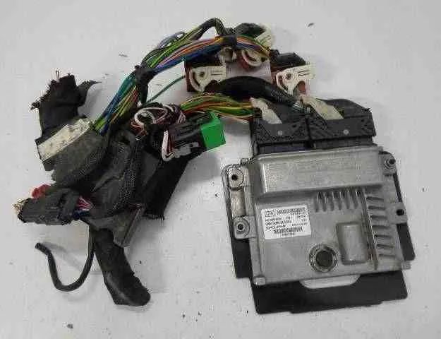 PEUGEOT 308 T9 (2013-2021) Engine ECU Set 9804828580,28402641,26415A51621123,9808270880 32478112