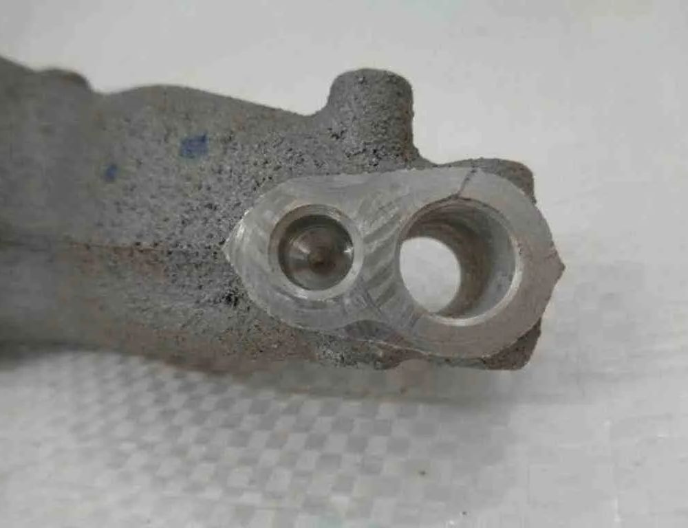 PEUGEOT 208 Peugeot 208 (2012-2015) Ass kronšteins 9801150380 32481342