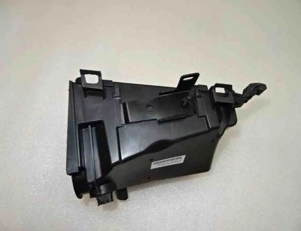PEUGEOT 308 3 generation (2021-2023) Fuse Box Cover 9678633380 32482568