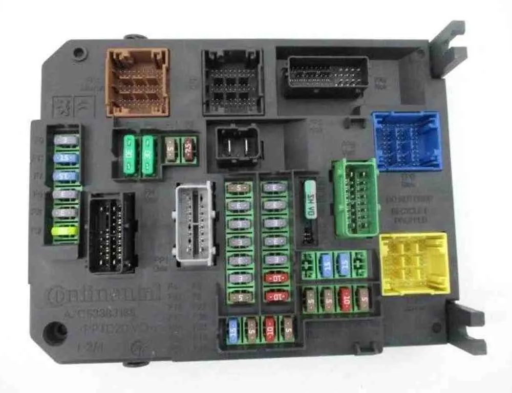 PEUGEOT 508 1 generation (2010-2020) Engine ECU Set 9663123380,9816860380,9804828580,9806687980 32487824
