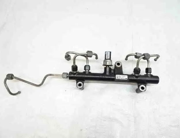 PEUGEOT 508 1 generation (2010-2020) Fuel Rail 9681909680 32491704