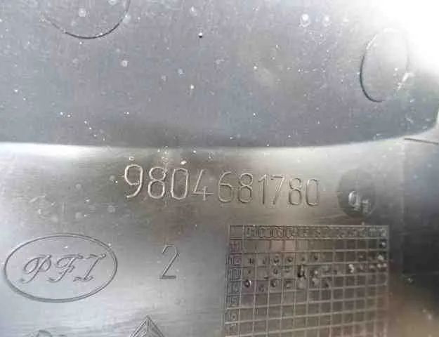 PEUGEOT 308 3 generation (2021-2023) Fuse Box 9678633380 32491883