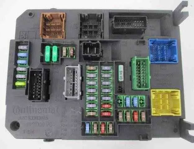 PEUGEOT 308 3 generation (2021-2023) Блок управления Комфорт BSIQ0301,9806687880 32493691