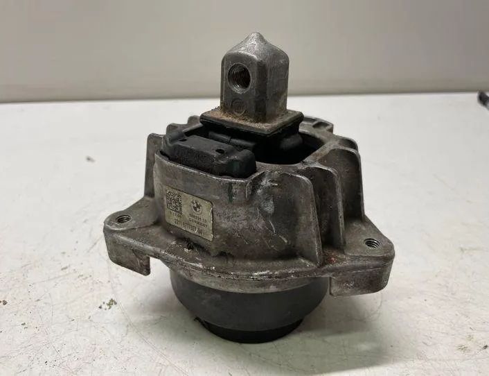 BMW 3 Series F30/F31 (2011-2020) Front engine mount 6777371 22157713