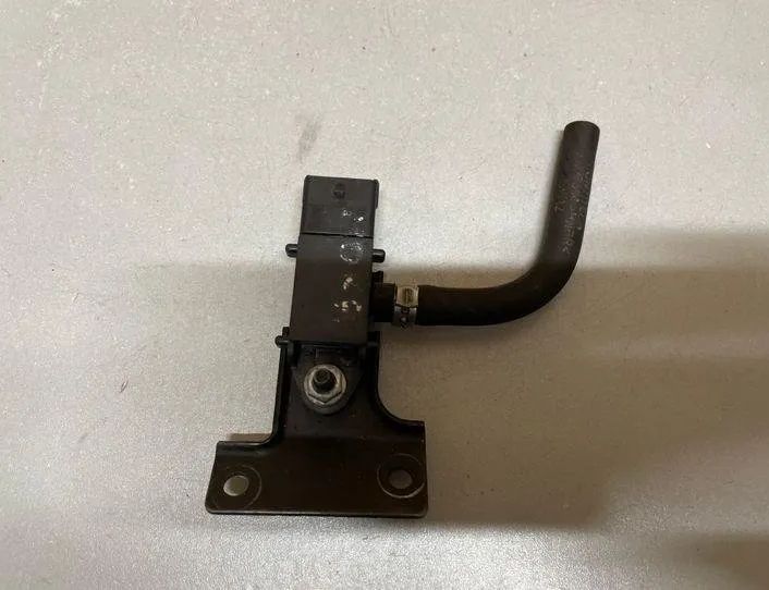 OPEL Astra J (2009-2020) Датчик положения коленчатого вала 55566186 22159655