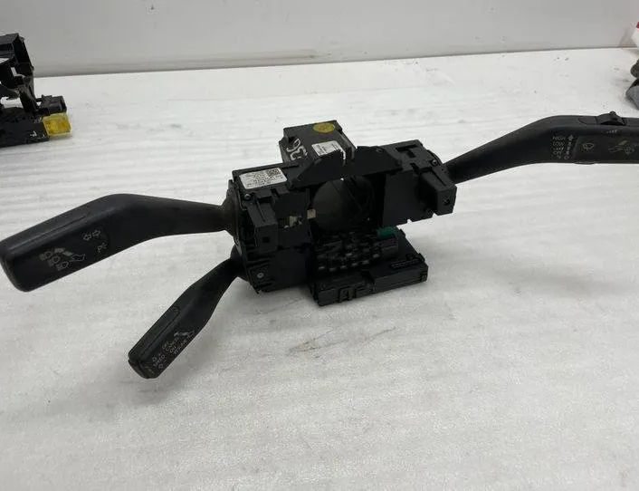 VOLKSWAGEN Passat Variant 1 generation (2010-2024) Подрулевой переключатель 3C0953549L,3C5953513S 22160340