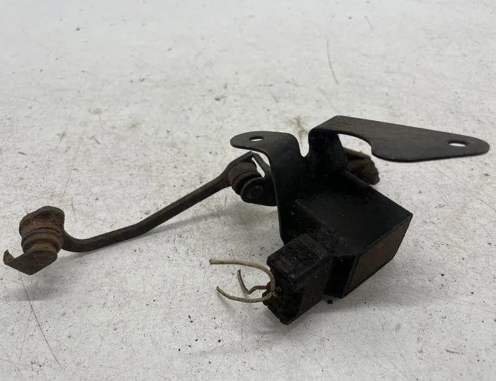 MERCEDES-BENZ E-Class W211/S211 (2002-2009) Датчик уровня спереди справа A0105427717 22165859