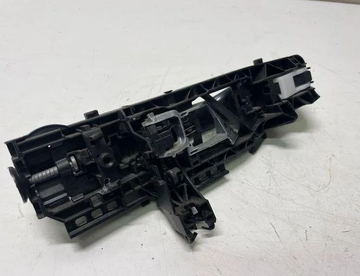 MERCEDES-BENZ C-Class W205/S205/C205 (2014-2023) Наружная ручка задней левой двери A0997601700 22168817