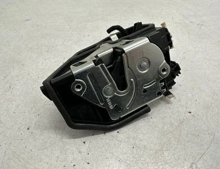 BMW 3 Series F30/F31 (2011-2020) Front Left Door Lock 7202145 22175218