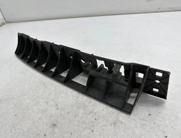 SKODA Yeti 1 generation (2009-2018) Держатель заднего бампера правый 5L6807864A 22177183