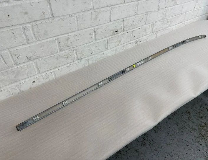 BMW 1 Series F20/F21 (2011-2020) Left Side Roof Strip Trim 7240685 22181352