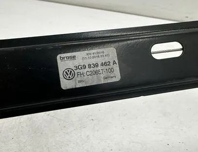 VOLKSWAGEN Passat Variant 1 generation (2010-2024) Aizmugurējo labo durvju logu pacēlājs 3G9839462A 22184208