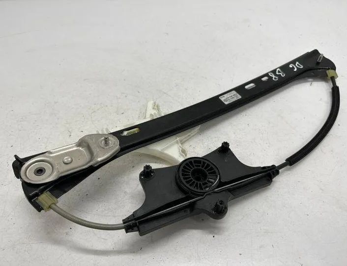 VOLKSWAGEN Passat Variant 1 generation (2010-2024) Aizmugurējo labo durvju logu pacēlājs 3G9839462A 22184208