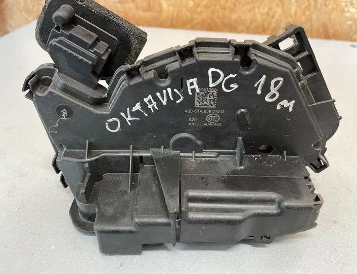 SKODA Octavia 3 generation (2013-2020) Замок задней левой двери 5TA839016D 22184635