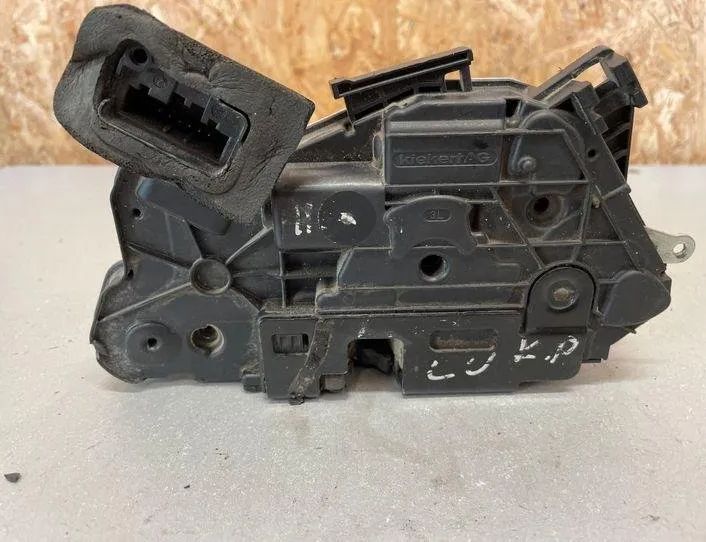 SKODA Octavia 3 generation (2013-2020) Front Left Door Lock 5K1837015 22184639