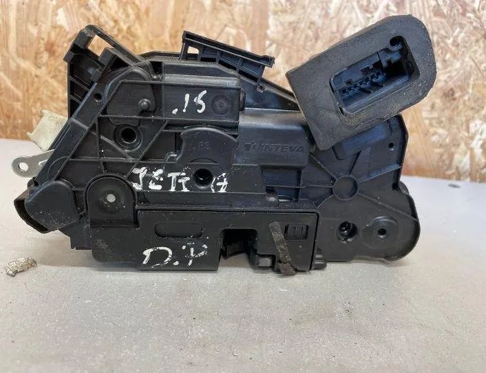 VOLKSWAGEN Jetta 6 generation (2010-2018) Front Right Door Lock 5K2837016D 22185248