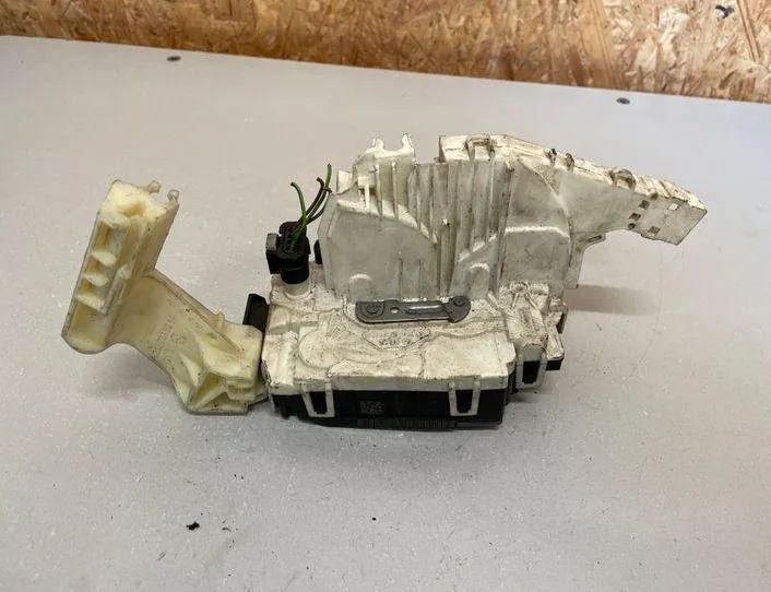 MERCEDES-BENZ E-Class W212/S212/C207/A207 (2009-2016) Замок задней правой двери A2047301435 22190162