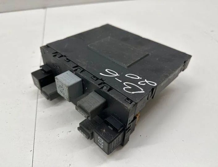 VOLKSWAGEN Passat Variant 1 generation (2010-2024) Komforta vadības bloks 3C0937049AH 22203917