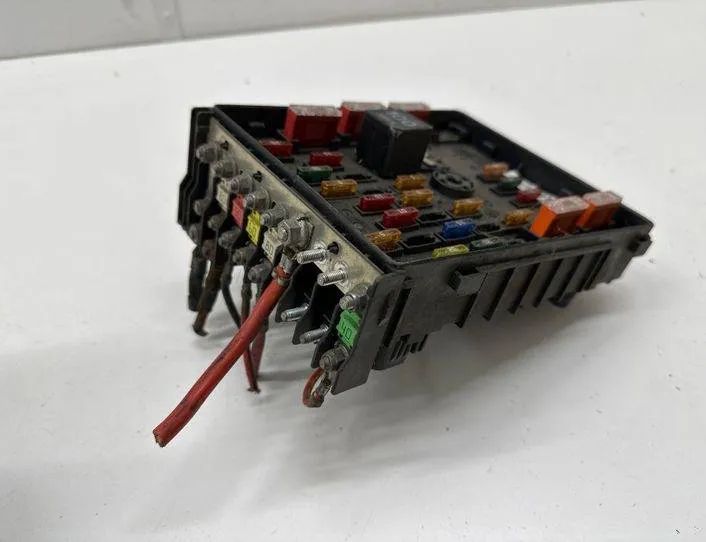 VOLKSWAGEN Passat CC 1 generation (2008-2017) Блок предохранителей 3C0937125 22203943