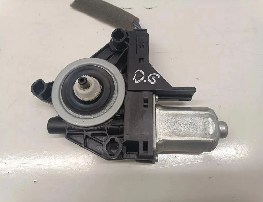 VOLVO V60 1 generation (2010-2020) Aizmugurējo labo durvju loga vadības motorīts 966265102 26756281