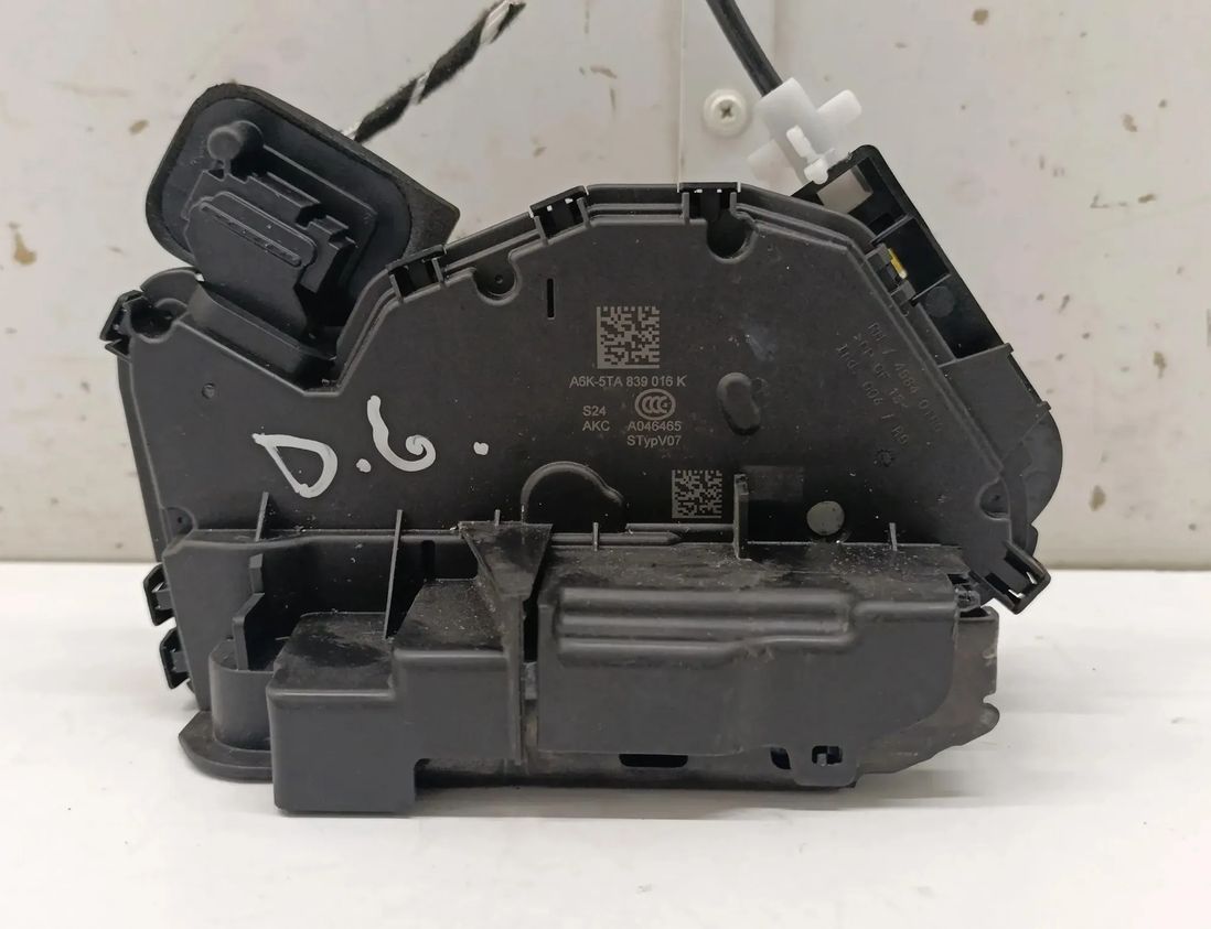 VOLKSWAGEN T-Roc 1 generation (2017-2024) Rear Right Door Lock 5TA839016K 27903482