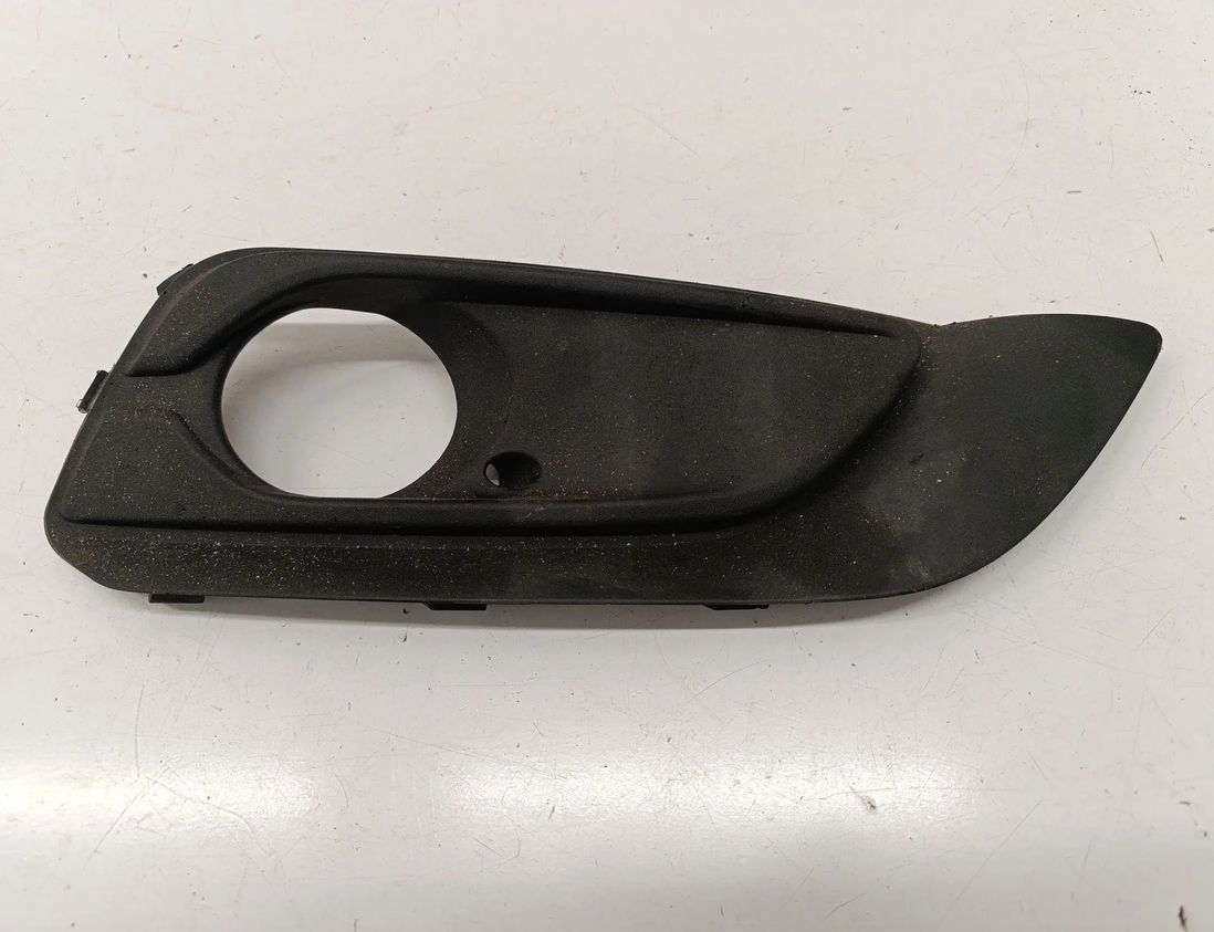 OPEL Crossland X 1 generation (2017-2023) Одделка противотуманай фары 39097381 29065667