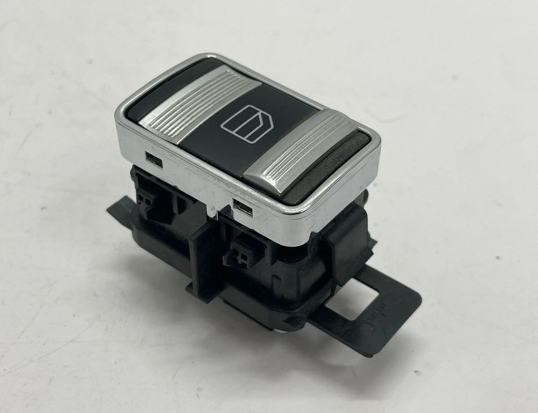 MERCEDES-BENZ S-Class W221 (2005-2013) Front Right Door Window Switch A2218201710 30072830