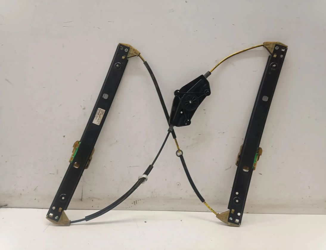 AUDI A8 D3/4E (2002-2010) Aizmugurējo labo durvju logu pacēlājs 4H0837462B 30166845