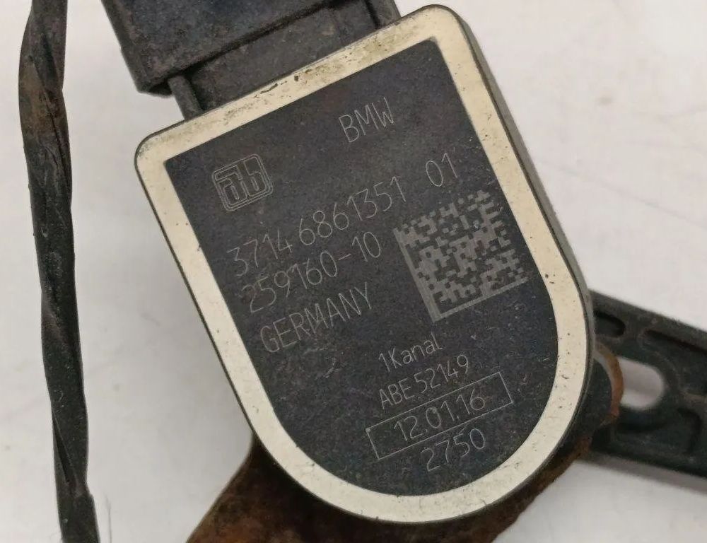 BMW 4 Series F32/F33/F36 (2013-2020) Priekšējais labais līmeņa sensors 6861351 30411119