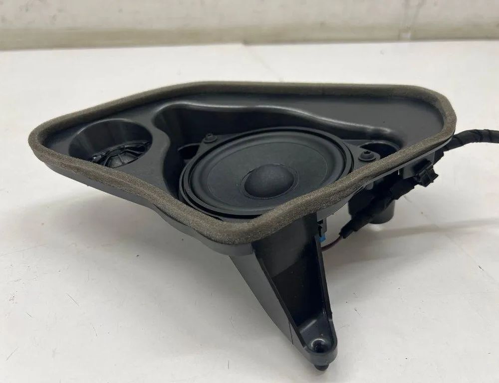 BMW X3 G01 (2017-2024) Задняя правая колонка в двери 213758 31982125