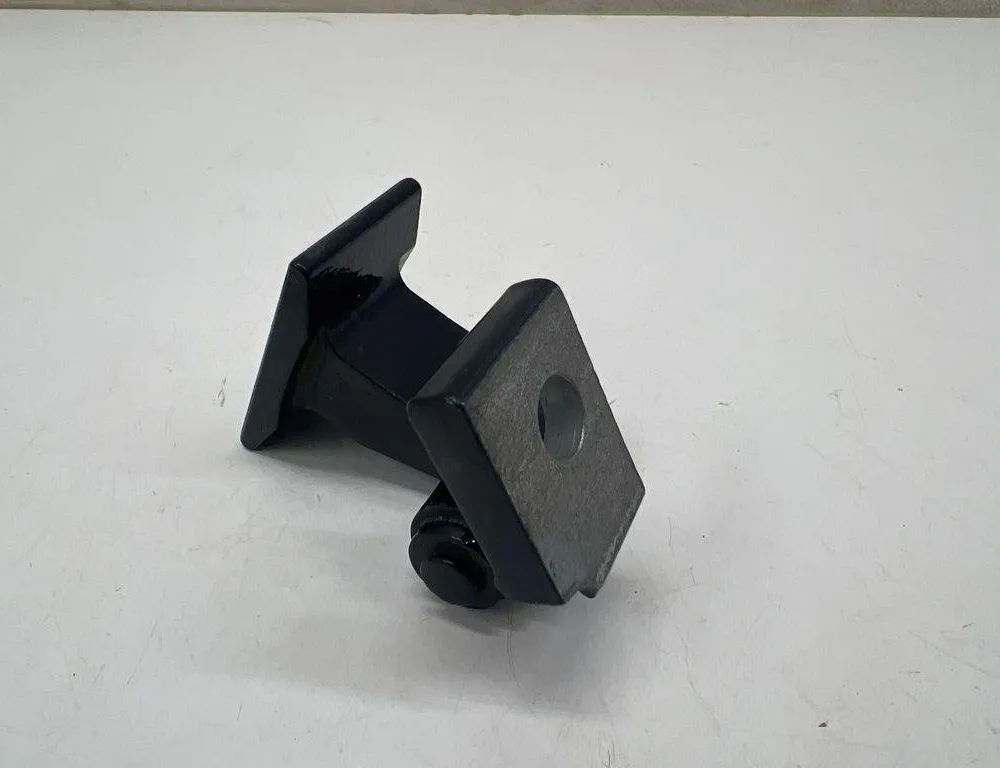 BMW X3 G01 (2017-2024) Aizmugurējo kreiso durvju eņģes 7397383 31986775