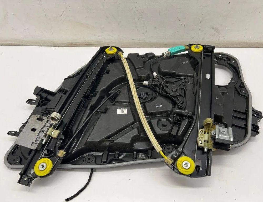 MERCEDES-BENZ CLA-Class C118 (2019-2023) Aizmugurējo kreiso durvju logu pacēlājs A0997203102 31988605